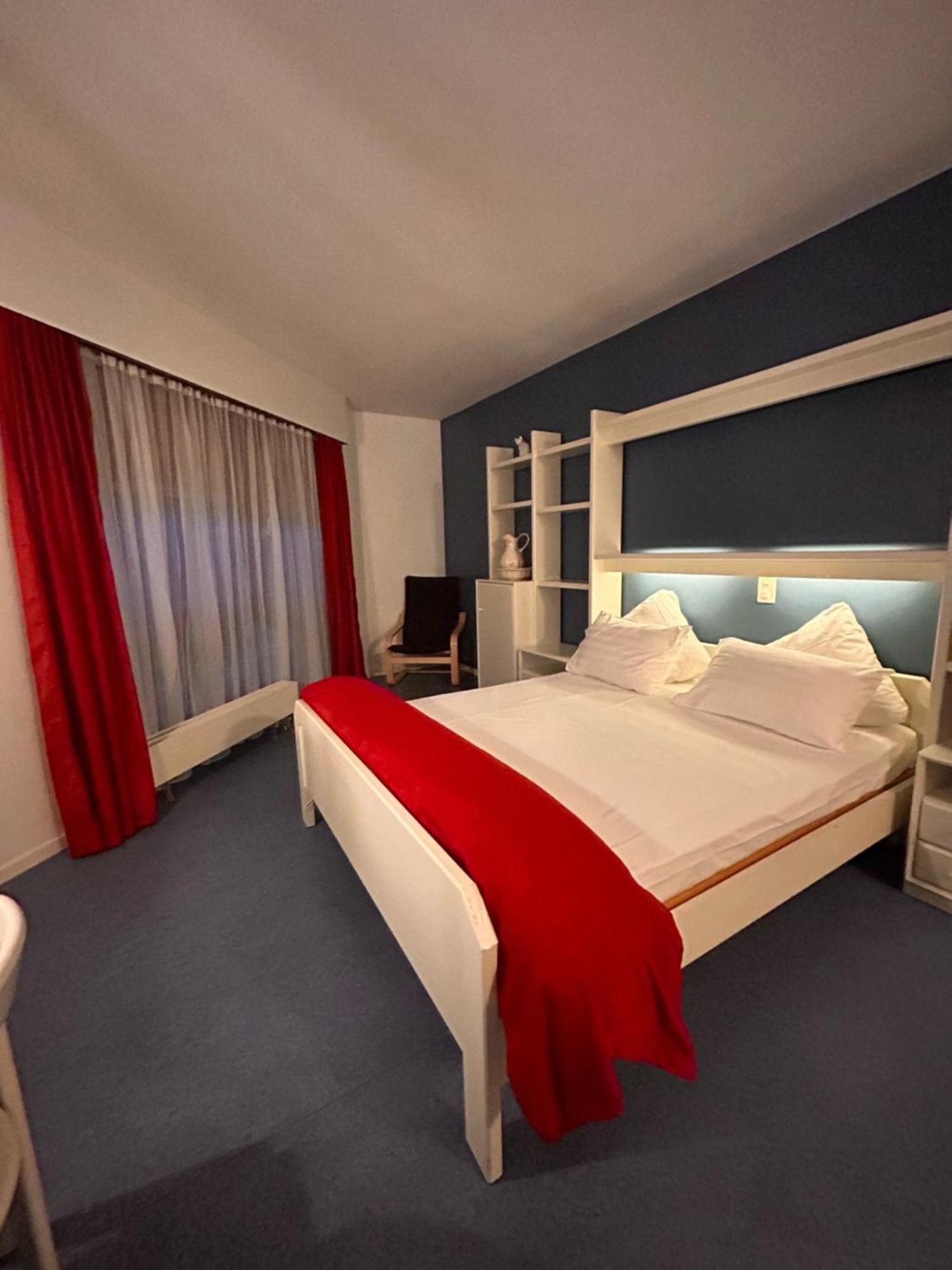 Hotel Edirol Vouvry Exterior foto